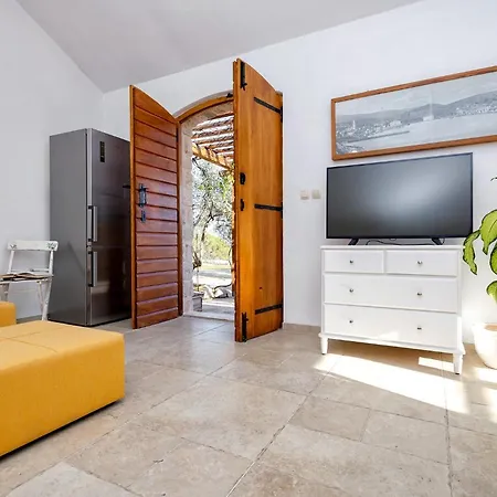 House With A Parking Space Pitve, Hvar - 17397 * 젤사